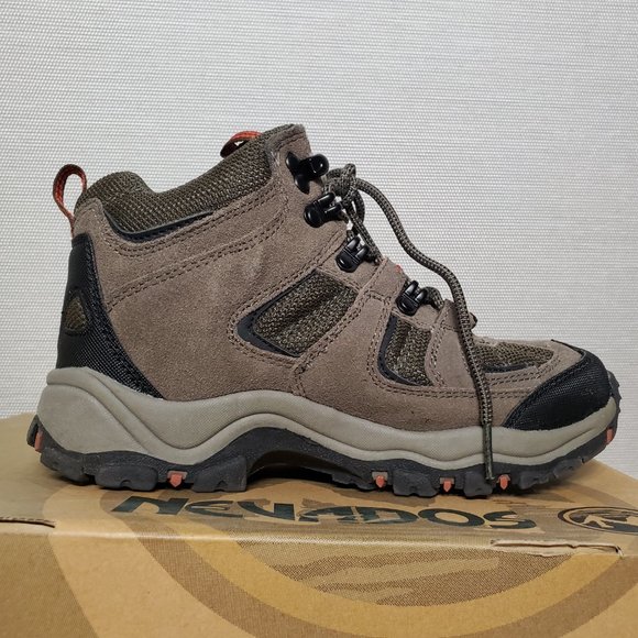 nevados women's boomerang ii mid v1082w hiking boot